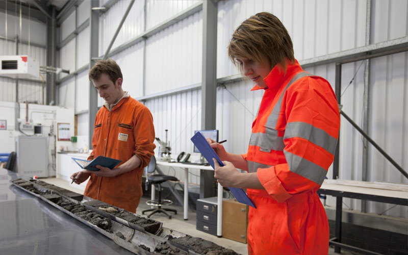 3328_sam-assistant-geologist 3328_sam-assistant-geologist