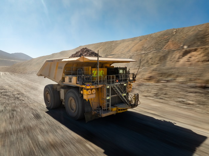 Camión autónomo Komatsu 930E-5AT en Nevada Gold Mines, en una fotografía publicada por Komatsu con el anuncio de abril de 2026.