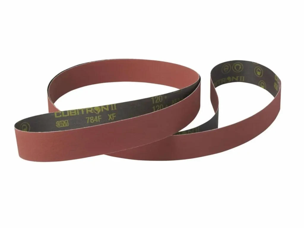 Rollo de Tela 3M™ Cubitron™ ll 784F, 52 pulg. x 50 yd, 120+ peso-XF, 1/Pallet