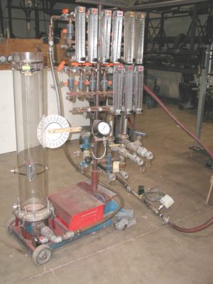 Jenike-Johanson-fluidization-column-apparatus