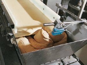 Innovative Processing Belts For Dough Processing: Up To 50% Less Flour Required And Top Release Properties – Even For Oily Dough Types