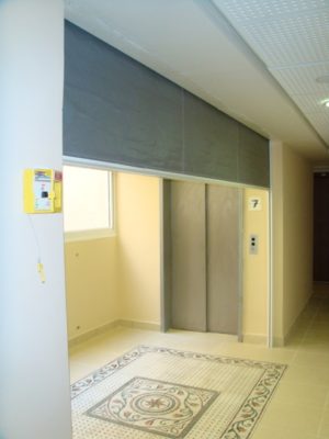 Fire-curtain-protection-for-lifts-h912