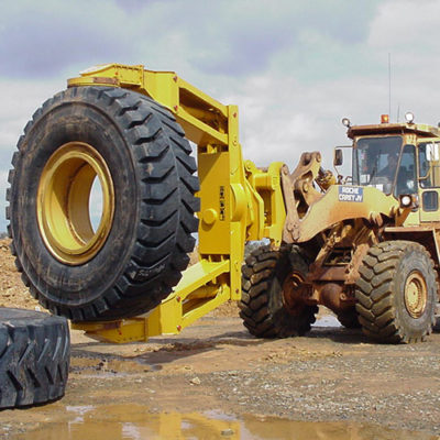 JEC Dual-Arm Tyre Handler